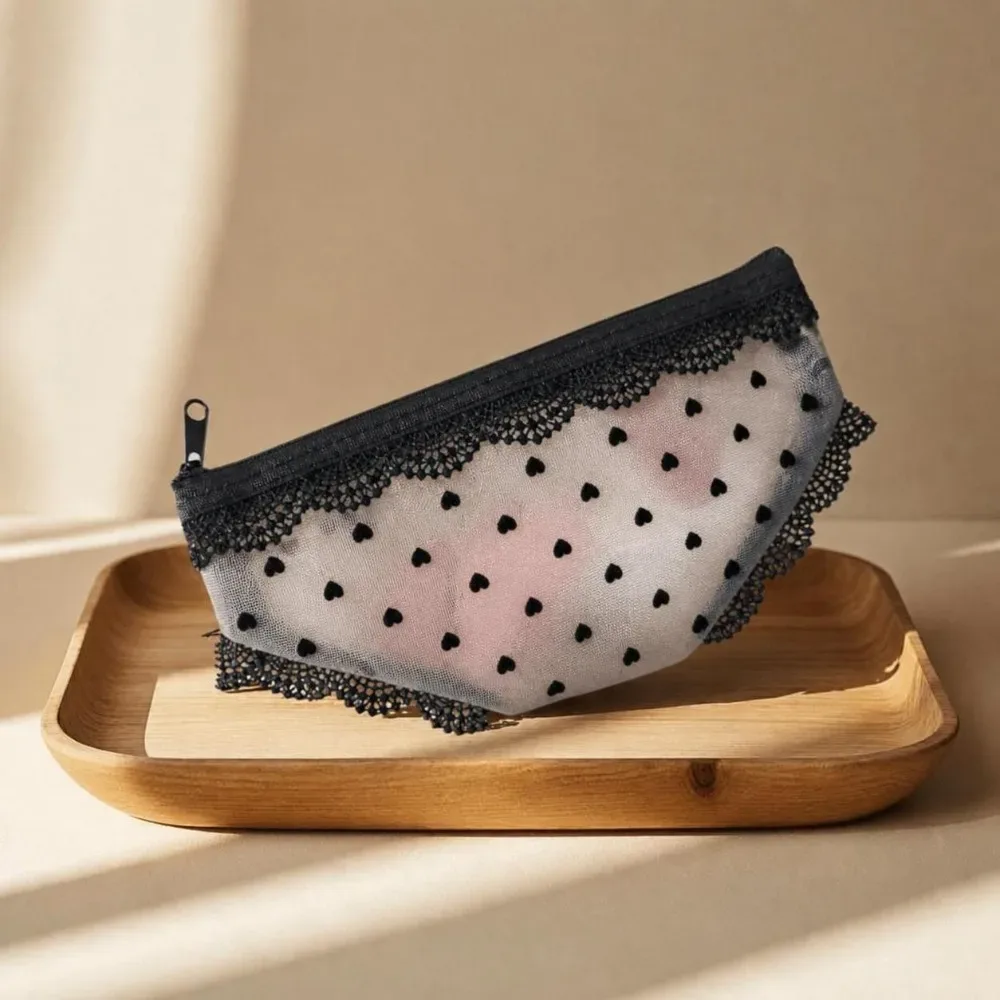 pochette de maquillage chic en forme de culotte à imprimé léopard, avec fermeture éclair, sac cosmétique portable en maille, pochette de rangement transparente ornée de dentelle, idéale pour les voyages.