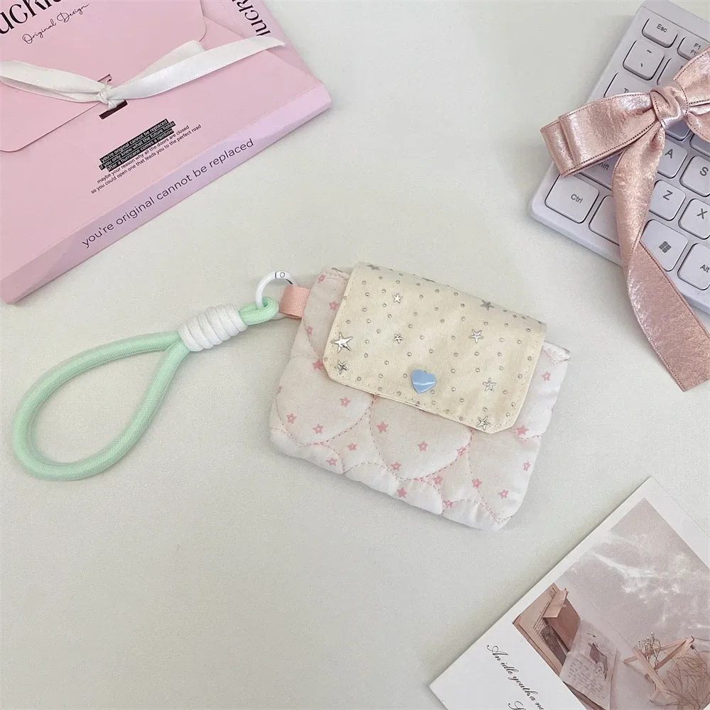 nouveau modèle style ins kawaii, sac de rangement souple et mignon pour cartes, appareil photo ccd et écouteurs, avec design à boutons, idéal pour transporter, cadeaux