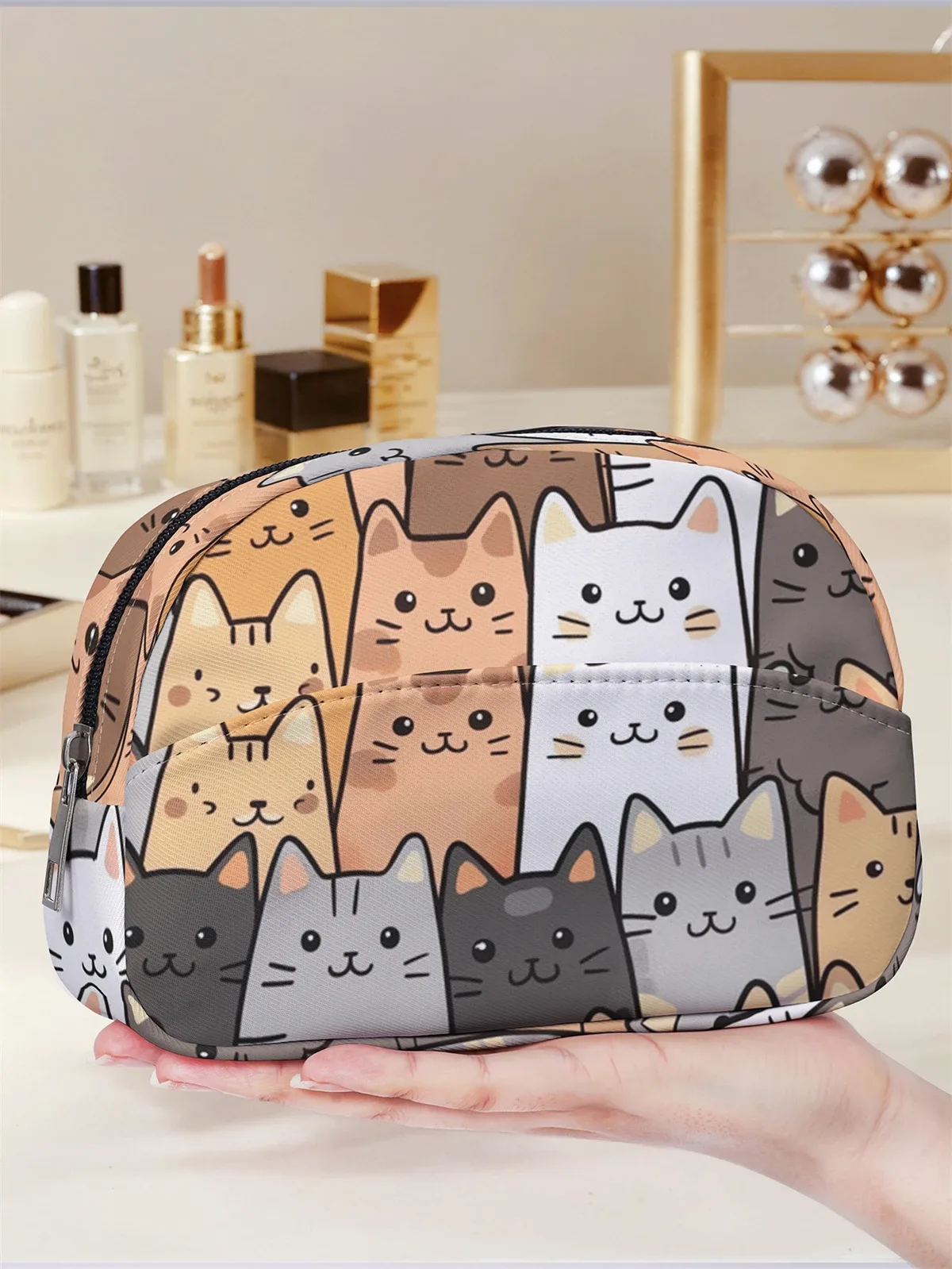 trousse de maquillage imprimée motif chat mignon, design multi-poches, trousse de toilette portable, légère, idéale pour les voyages et les sorties.