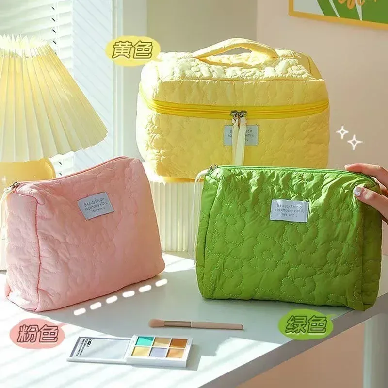 trousse de toilette portable en coton matelassé avec fermeture éclair pour femme, sac à main d'évaluateur cosmétique, forme de boîte, trousse de maquillage mignonne pour filles, 1pc