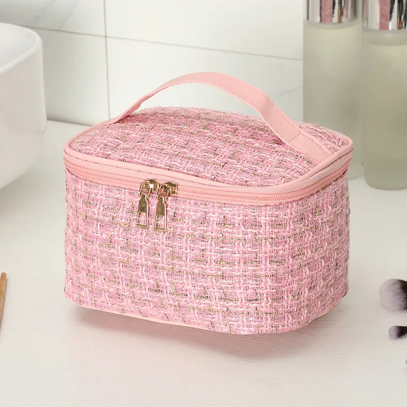 【nouveau】 nouvelle trousse de maquillage portable pour femme avec grande capacité, trousse de toilette à main, organisateur de cosmétiques essentiel pour le rangement des articles de toilette