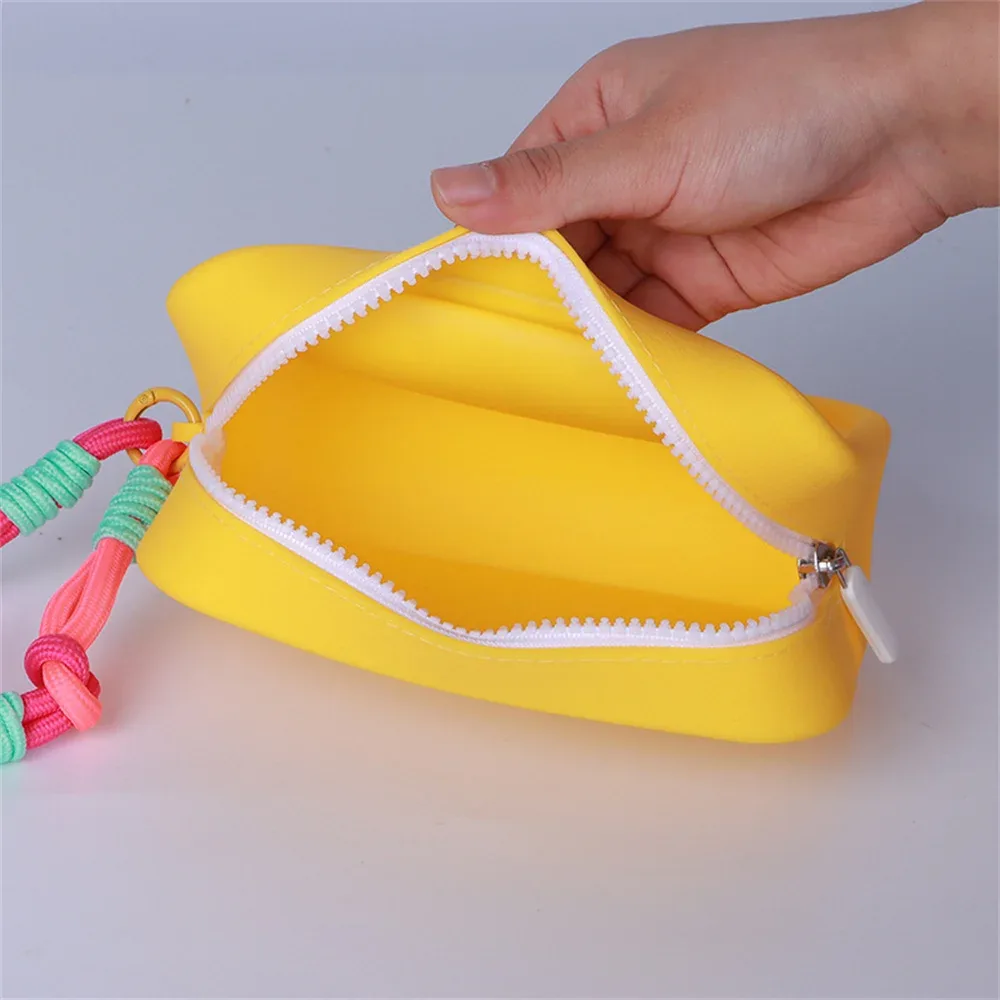 sac en silicone couleur bonbon, sac de maquillage, sac à cosmétiques, pochette de rouge à lèvres en silicone pour organisateur d'utilisation quotidienne