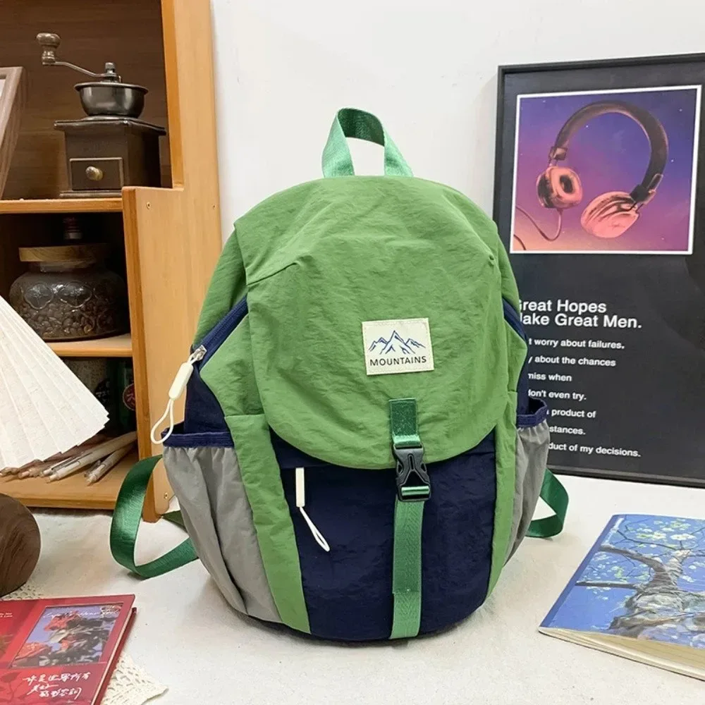 sac à dos léger et élégant pour enfants, séchage rapide, couleur contrastée, sac à rabat tendance, sac d'école imperméable en nylon pour l'école, les activités de plein air et la randonnée