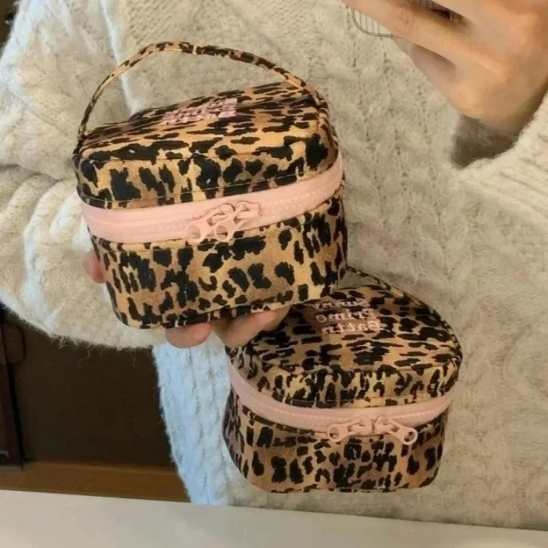 trousse de maquillage rose léopard pour femme, mignonne et tendance, portable, petite trousse de toilette de voyage, grande capacité de rangement