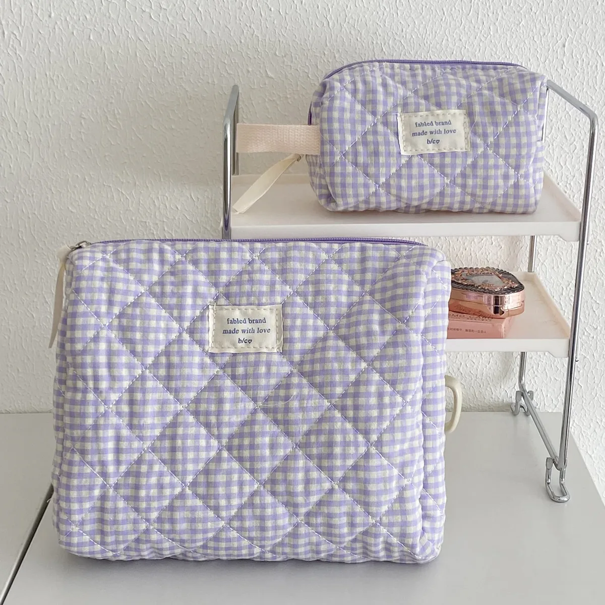 sac de toilette matelassé grande capacité yt berry color pour étudiants, sac de rangement à carreaux, trousse de maquillage style ins