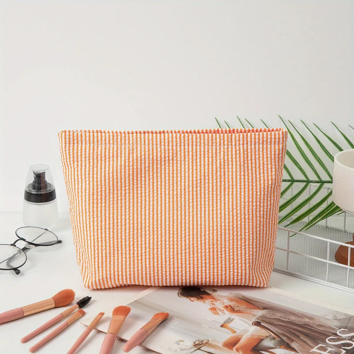sac de maquillage à rayures avec nom brodé, sac de lavage de grande capacité, sac de rangement approprié pour la beauté et les petits articles quotidiens, cadeaux parfaits
