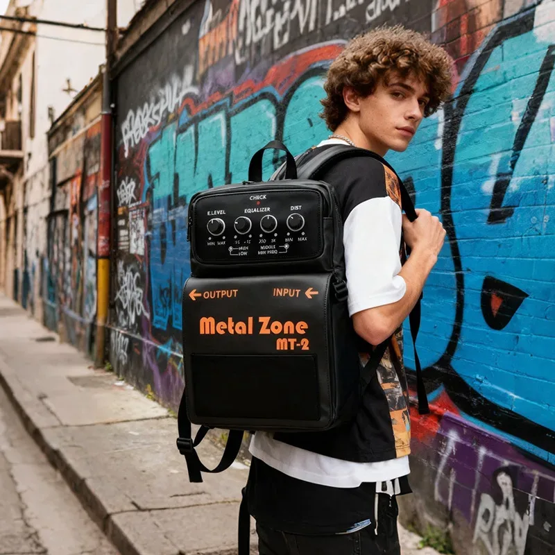 Un sac à dos décontracté en PU avec effets rock rétro une pièce, un sac à dos avec lettres cool pour les adolescents.