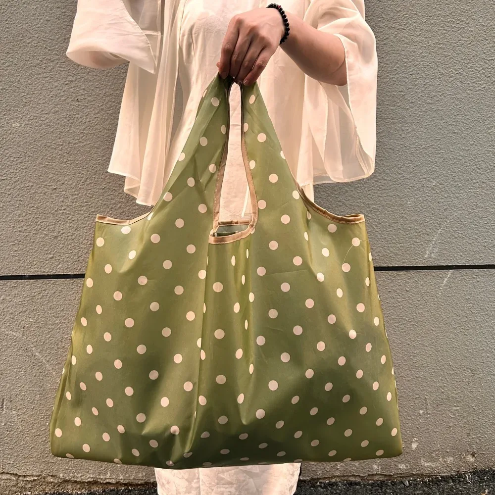 sac fourre-tout pliable à pois, sac de shopping réutilisable en nylon léger, grande capacité, sac à main à bandoulière, pour voyage, pique-nique, courses et rangement