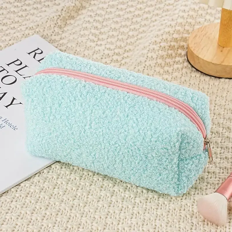 sac de maquillage en peluche mignon pour femmes, petits sacs à cosmétiques portables de voyage, trousse de toilette à fermeture éclair de couleur unie, pochette de lavage, sacs de rangement
