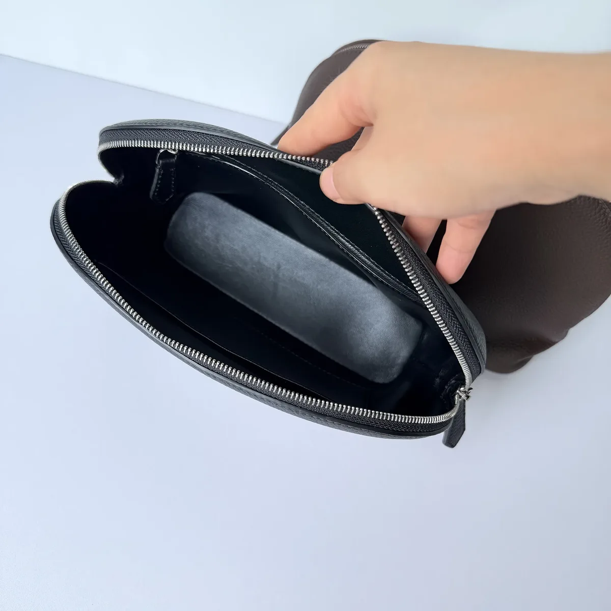 sac à cosmétiques en cuir de vache de première qualité pour femmes, nouveau sac de maquillage simple de grande capacité, sac de rangement de luxe pour voyage et toilette