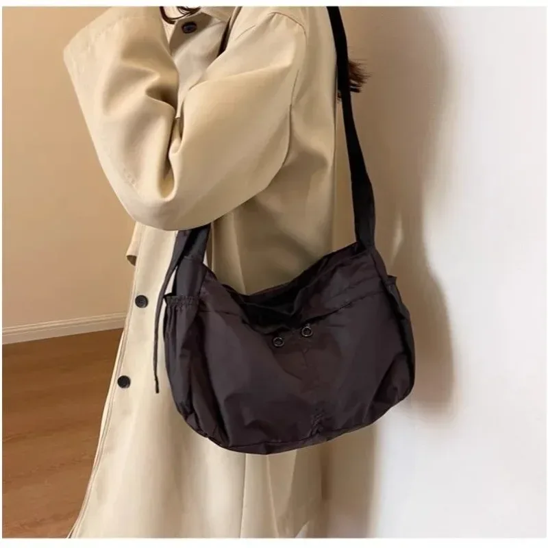 fourre-tout de grande capacité pour loisirs, sac en tissu nylon simple et étanche, sac à bandoulière unisexe, sac de sport léger, sac de boulettes