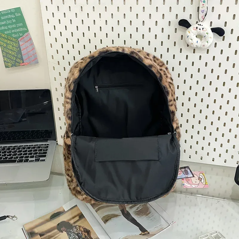 sac à dos en peluche à imprimé léopard japonais pour l'automne et l'hiver, nouveau sac à dos en peluche de grande capacité, sac à dos