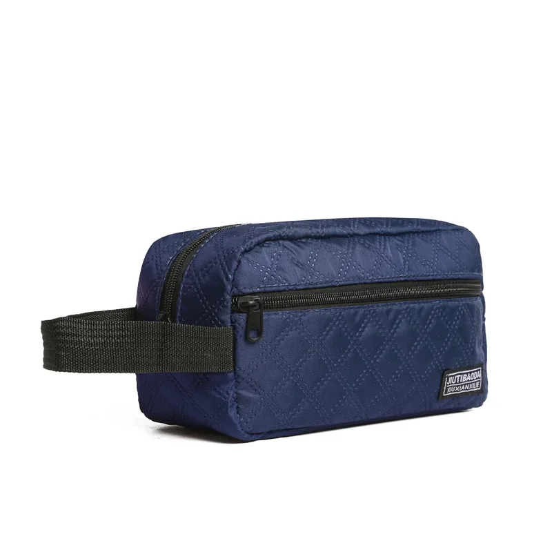 sacs à dos de style neutre pour hommes et femmes, adaptés aux voyages, au shopping et au tourisme. la trousse de maquillage est conçue de manière simple.