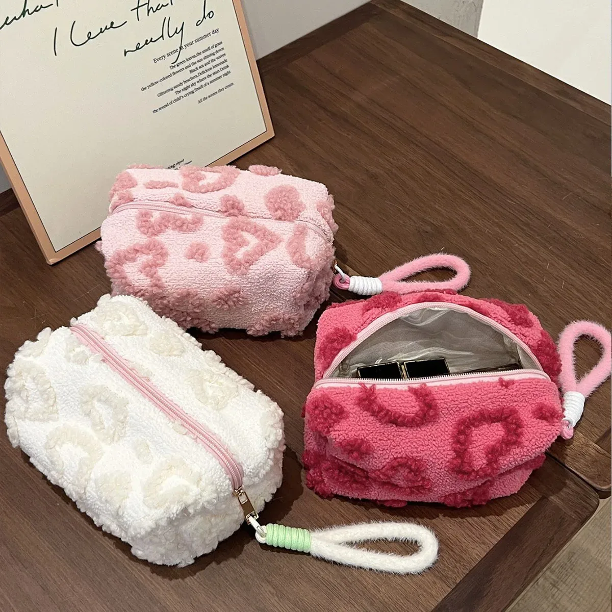 sacs à maquillage en peluche ins avec poignée, sac de rangement cosmétique de voyage doux, organiseur portable imprimé cœur, trousse à crayons, pochette de soirée