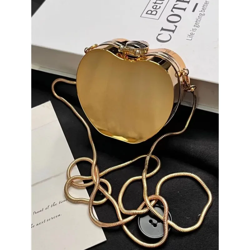 2025 personnalisé mini acrylique rond sac de maquillage mode femmes sac à bandoulière décontracté portable bouche rouge enveloppe étui de maquillage