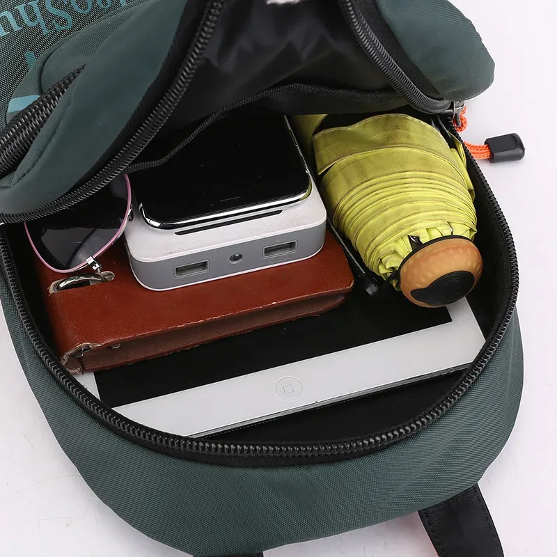 sac à dos de haute qualité pour hommes, petit sac à dos de voyage à la mode en nylon, sac d'école décontracté pour adolescents, sac à bandoulière mochila