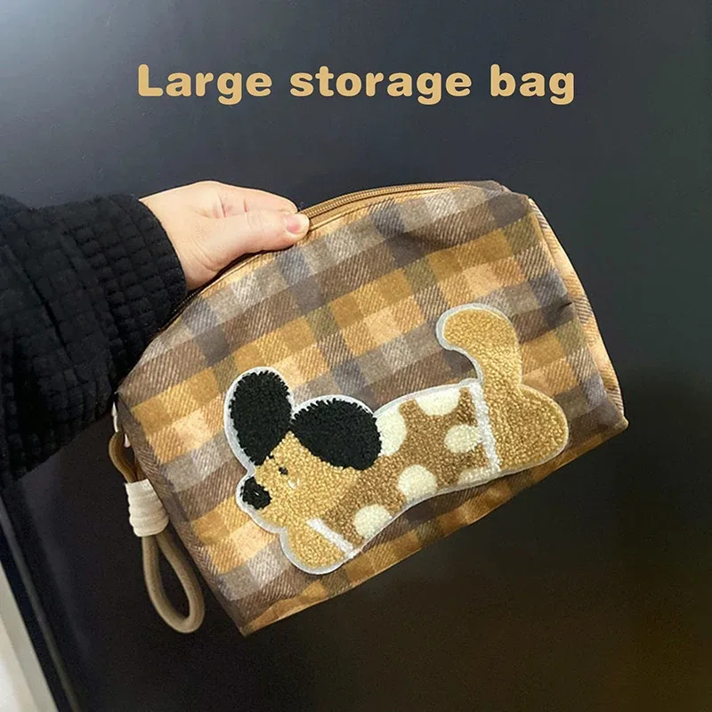 Adorables sacs à cosmétiques à carreaux imprimés de chien avec lanière ; Organisateur de produits de beauté portables de capacité maximale, cadeaux