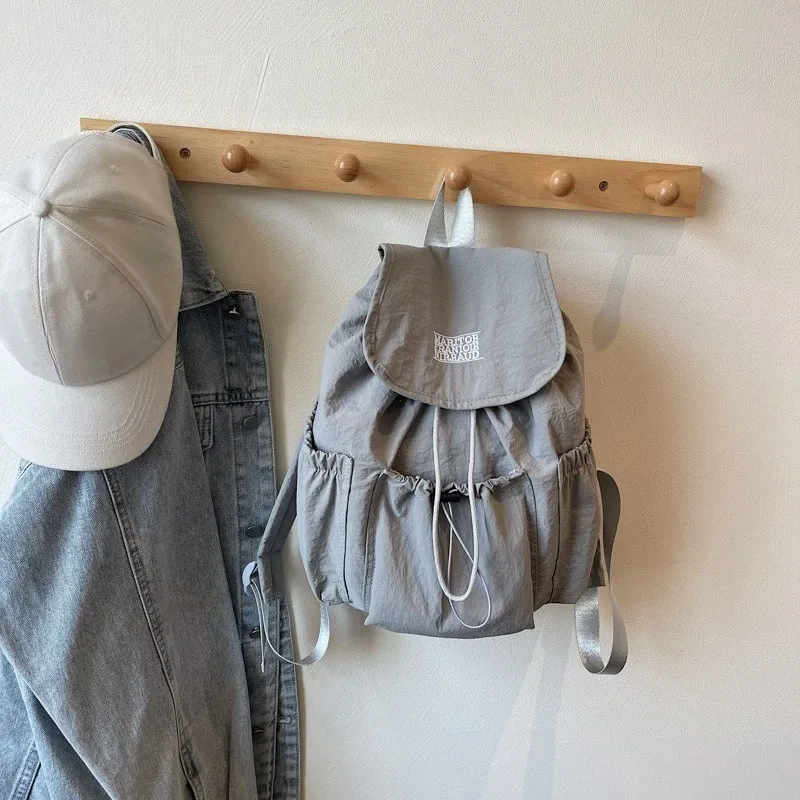 sac à dos décontracté pour étudiantes, grande capacité, pour femmes, nouveau sac de transport en plein air, léger, design simple, multifu, 2026