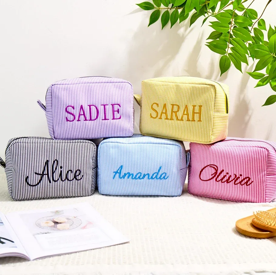 trousse de maquillage personnalisée, trousse de maquillage seersucker pour fille avec nom initiales, trousse à cosmétiques, cadeaux de demoiselle d'honneur, cadeau de douche nuptiale
