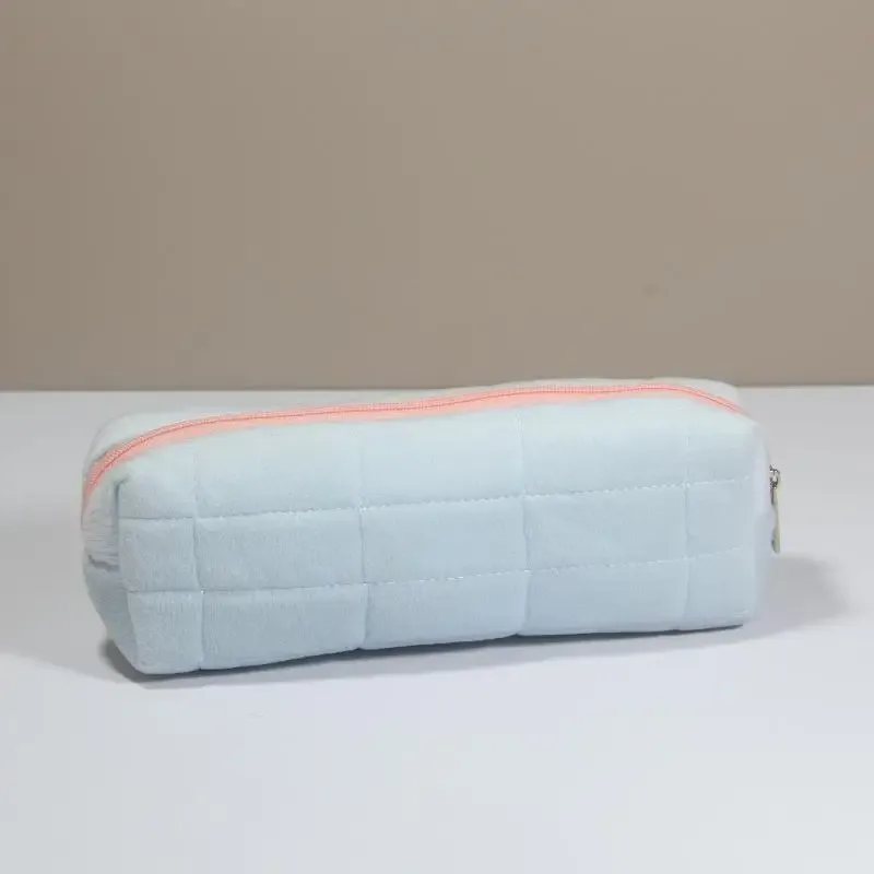 trousse de maquillage en fourrure mignonne pour femmes, grande trousse à cosmétiques unie avec fermeture éclair, sac de voyage pour maquillage et articles de toilette, pochette de lavage, trousse à stylos en peluche