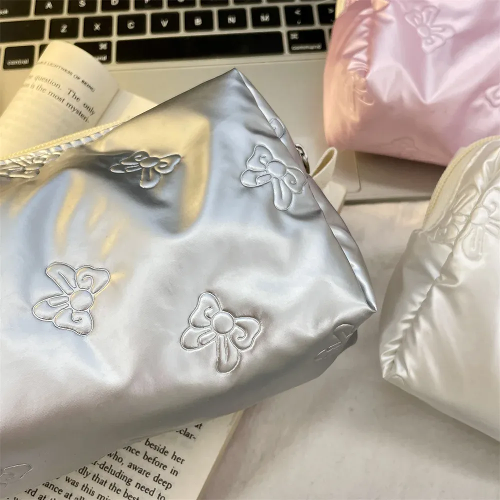 argent coréen matelassé pu amour arc sac cosmétique produits de soins de la peau pochette intérieure multi-fonction maquillage rouge à lèvres sac de rangement h