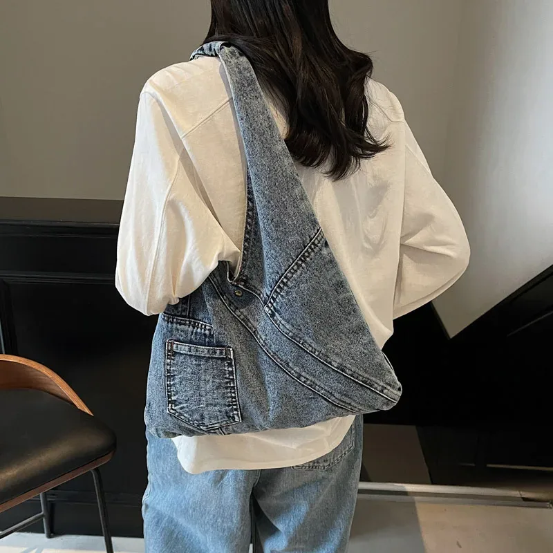 sac en denim vintage pour femmes, sac à bandoulière léger en denim délavé de grande capacité, fourre-tout de voyage en plein air, 2025