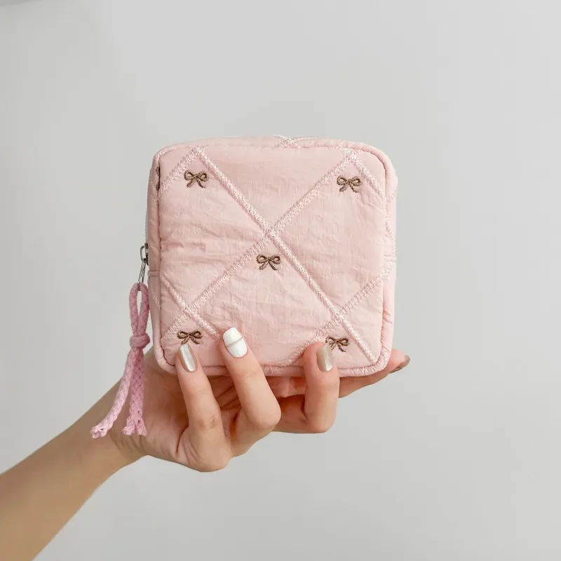 nouvelle trousse de toilette matelassée love, trousse de toilette portable de voyage, trousse à rouge à lèvres, sac de rangement multifonctionnel pour serviettes hygiéniques