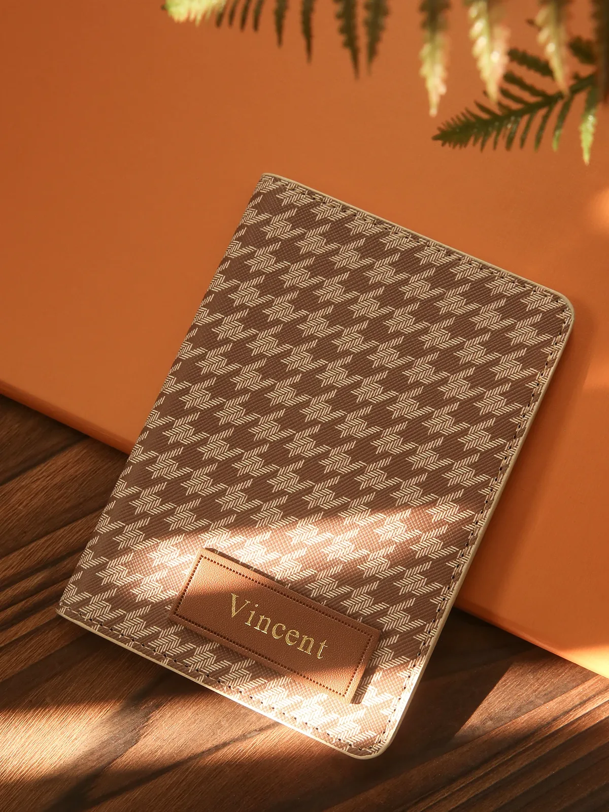housse de passeport en cuir pu à motif pied-de-poule avec estampage à chaud doré personnalisé, plusieurs emplacements pour cartes, porte-documents de voyage vintage de luxe