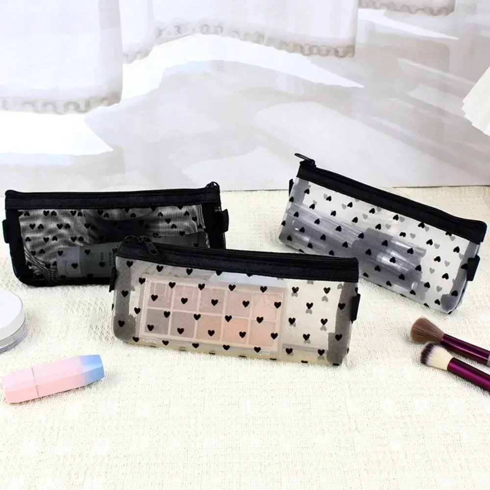 sac de rangement de cosmétiques transparent portable, sac de maquillage en maille imprimé cœur noir mignon, pratique à transporter, sac à crayons à fermeture éclair