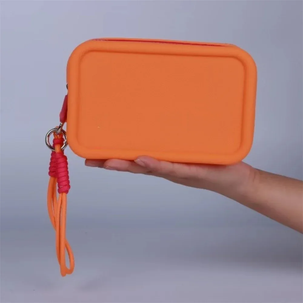 sac en silicone couleur bonbon, sac de maquillage, sac à cosmétiques, pochette de rouge à lèvres en silicone pour organisateur d'utilisation quotidienne