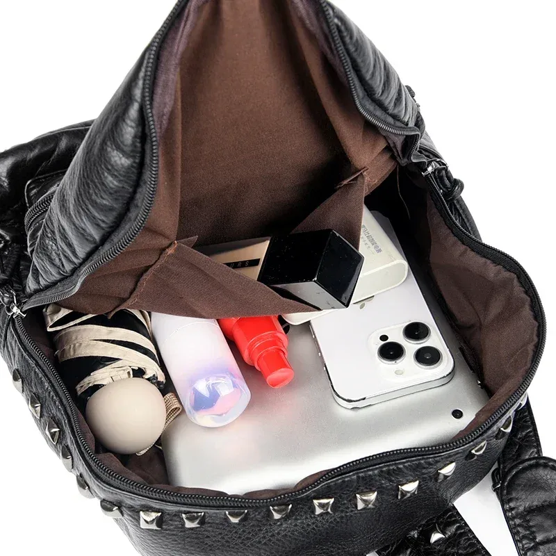 sacs à dos en cuir souple rivet pour femmes, grande capacité, sac d'école pour filles, sac à dos féminin de luxe, sacs de voyage, mode