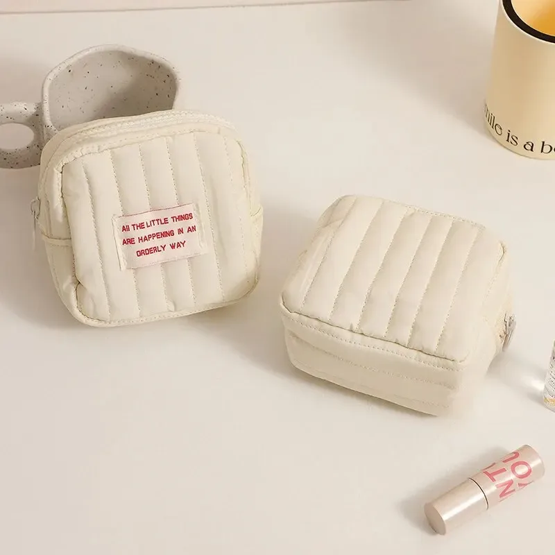 petit sac de maquillage carré coréen pour étudiants, petits écouteurs zéro portefeuille, sacs de rangement portables pour rouge à lèvres pour filles