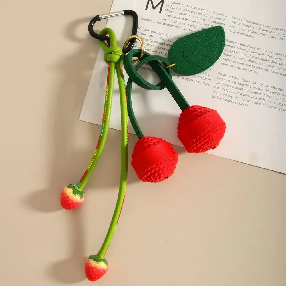 pendentif sac à dos en cuir pu tressé motif fleur, fraise, cerise, accessoire de sac, porte-clés de voiture, porte-clés fruit pour femme