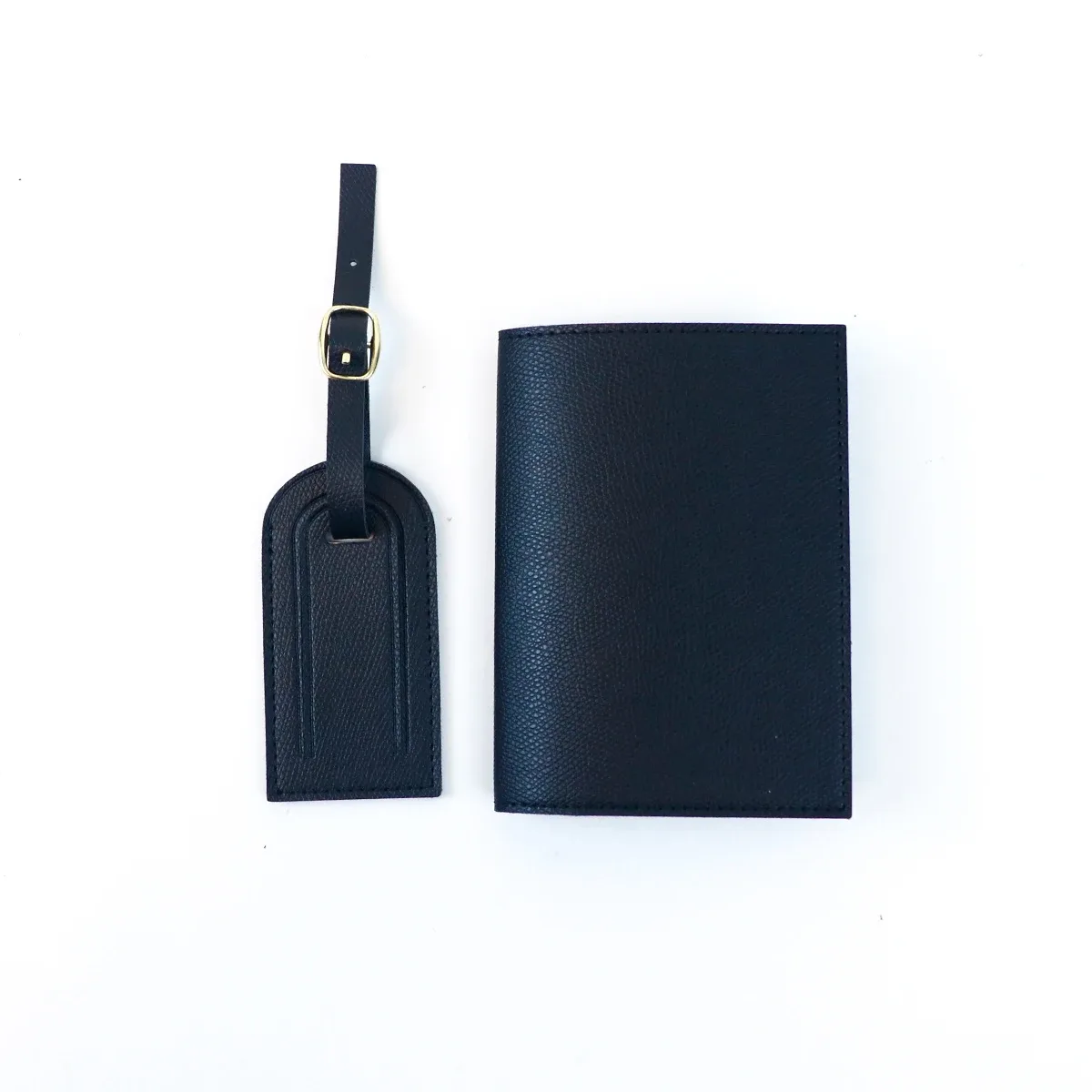 étiquette de bagage anti-perte en cuir pu personnalisée + ensemble de deux pièces pour porte-documents de voyage et porte-passeport