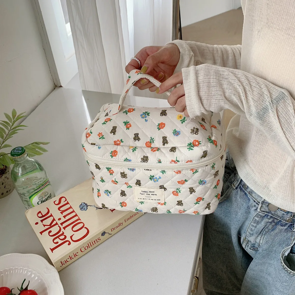 sac de maquillage en coton matelassé pour femmes, mignon, organisateur de cosmétiques à fermeture éclair, pochette essentielle de voyage, sac à main en forme de boîte, trousse de toilette pour dames