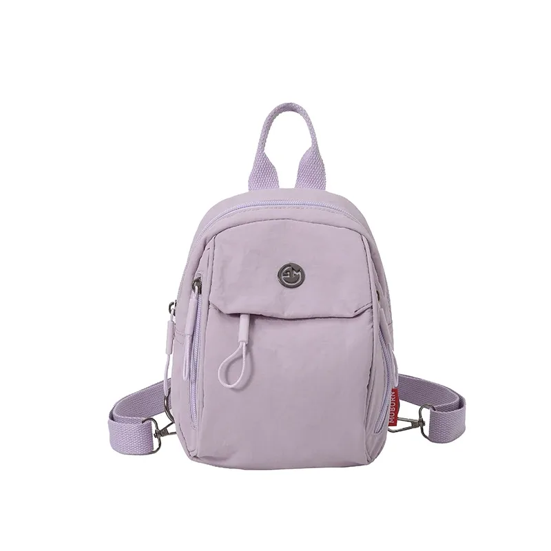 mini sac à dos en nylon multicolore, petit sac à la mode et polyvalent pour femme, sac à dos multifonctionnel pour les voyages décontractés
