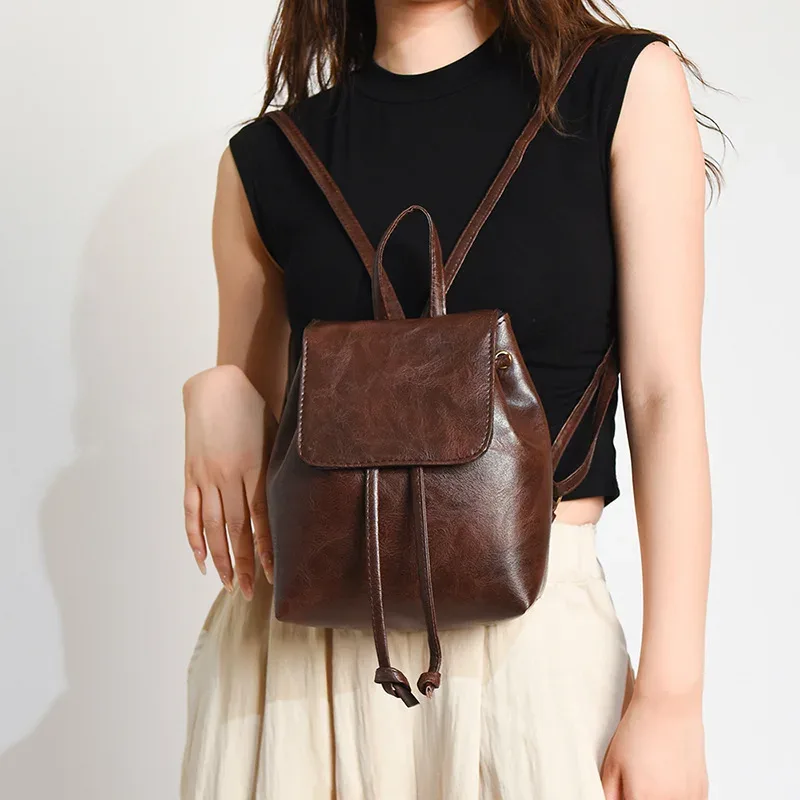 sac à dos à rabat en cuir pu pour femmes, petit sac à dos d'école texturé à cordon de serrage, sacs de voyage à la mode pour filles