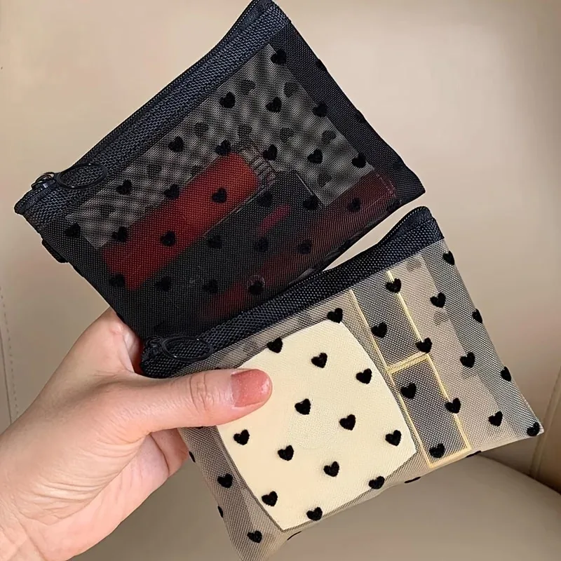 sac de maquillage en maille transparente en forme de cœur, pochette de rangement de cosmétiques multifonction pour femmes, sac de rangement de toilette portable pour dames 1 pièce