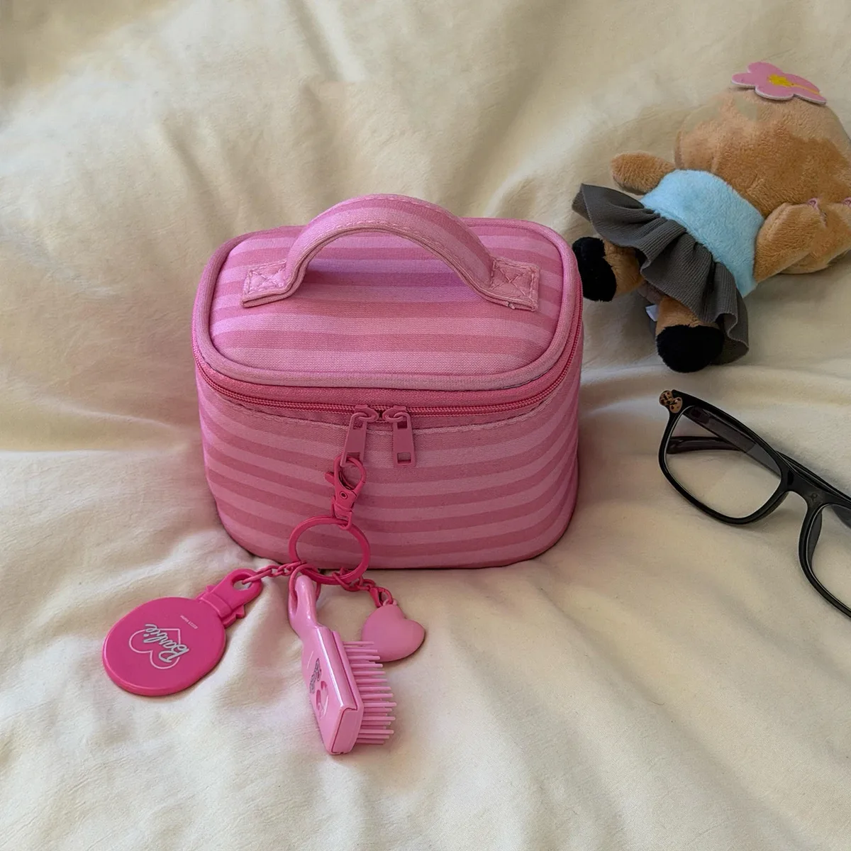 nouvelle trousse de maquillage portable mini mignonne à rayures roses pour femmes – idéale pour les sorties et les voyages