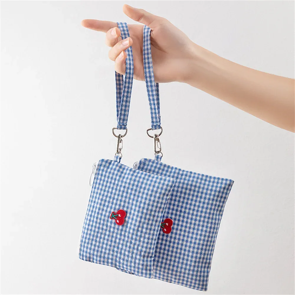 sac de maquillage en toile cerise, sac de rangement portable à carreaux rouges de grande capacité pour cosmétiques et rouge à lèvres, pochette de toilette à fermeture éclair