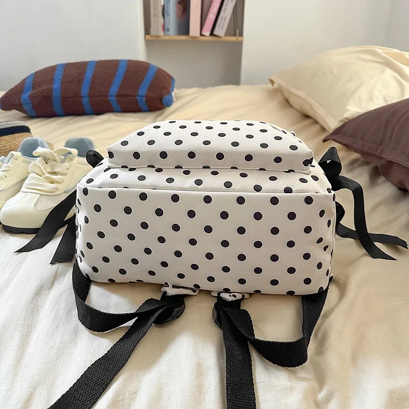 sac à dos de grande capacité avec fermeture éclair en nylon, sacs polyvalents et décontractés pour femmes, sacs d'école en fil à coudre à la mode, offre spéciale, 2025