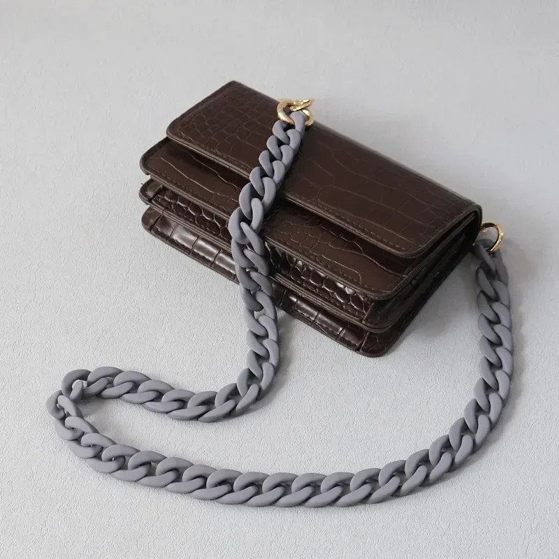 nouvelle chaîne de sac à main tendance pour femme, accessoire mat bleu-gris en résine, chaîne givrée pour sac à main, bandoulière pour pochette et sac à bandoulière femme