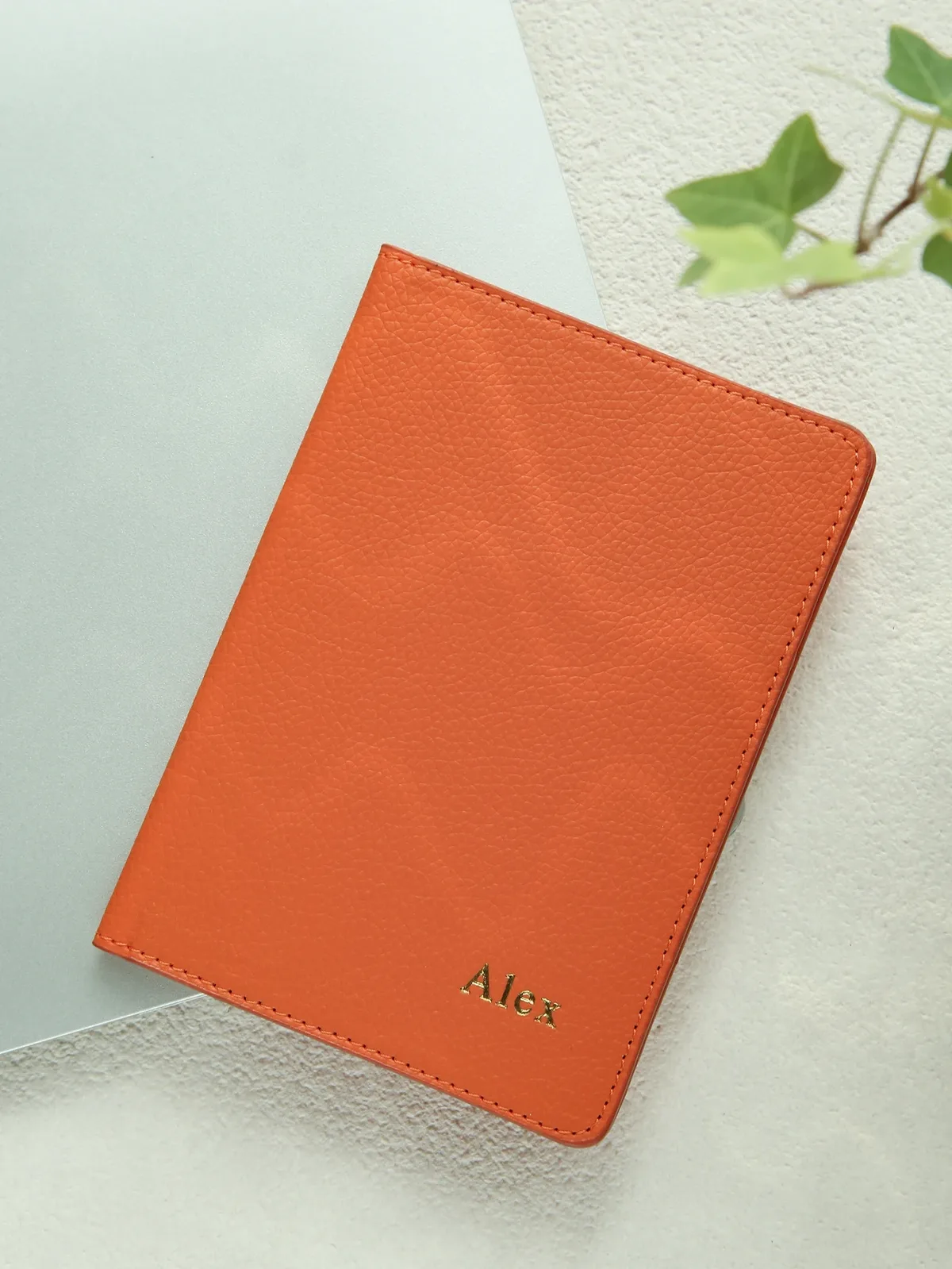 porte-passeport personnalisé avec nom, monogramme personnalisé, texture en similicuir, couverture de passeport unie avec blocage rfid, cadeau de vacances