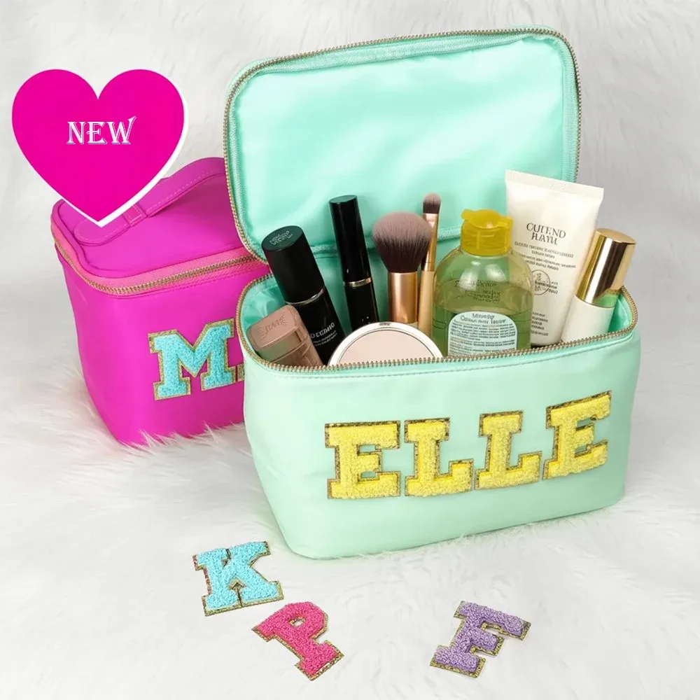 boîte de rangement imperméable en nylon couleur bonbon avec poignée, grand espace, patchs personnalisables, trousse de toilette et de maquillage pour filles pour les soirées pyjama
