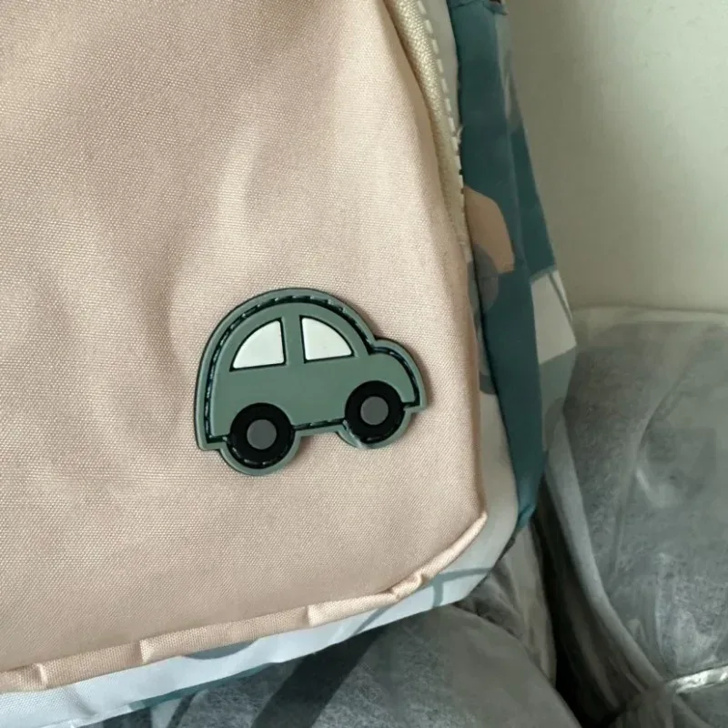 sac à dos de voyage pour enfants, motif de voiture de dessin animé mignon, sac d'école léger polyvalent à la mode pour garçons et filles