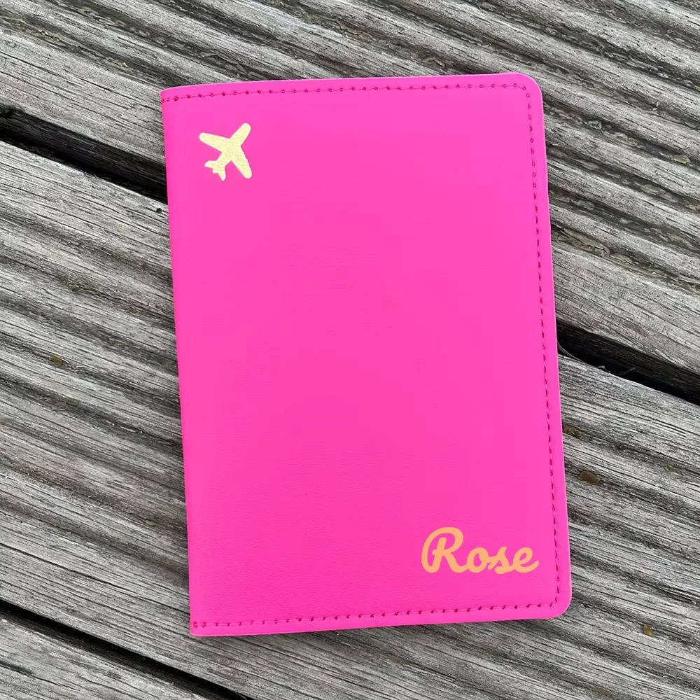 Couverture de passeport monogramme personnalisée, porte-documents de voyage, cadeau de mariage, meilleur homme de demoiselle d'honneur, livraison directe