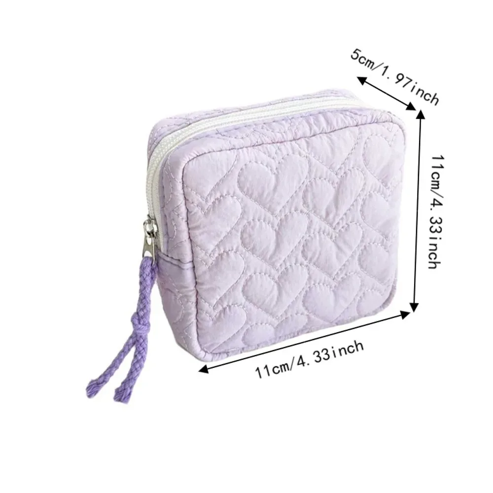 sac cosmétique portable à fermeture éclair, compact, en tissu doux, pochette de voyage pour articles de toilette, motif cœur carré, mini pochettes de maquillage pour voyage.