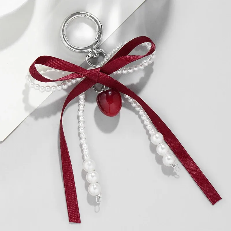 porte-clés en perles de cerise rouge doux, décoration de sac, nœud en ruban, sac à dos mignon, décoration suspendue, cadeau pour meilleur ami