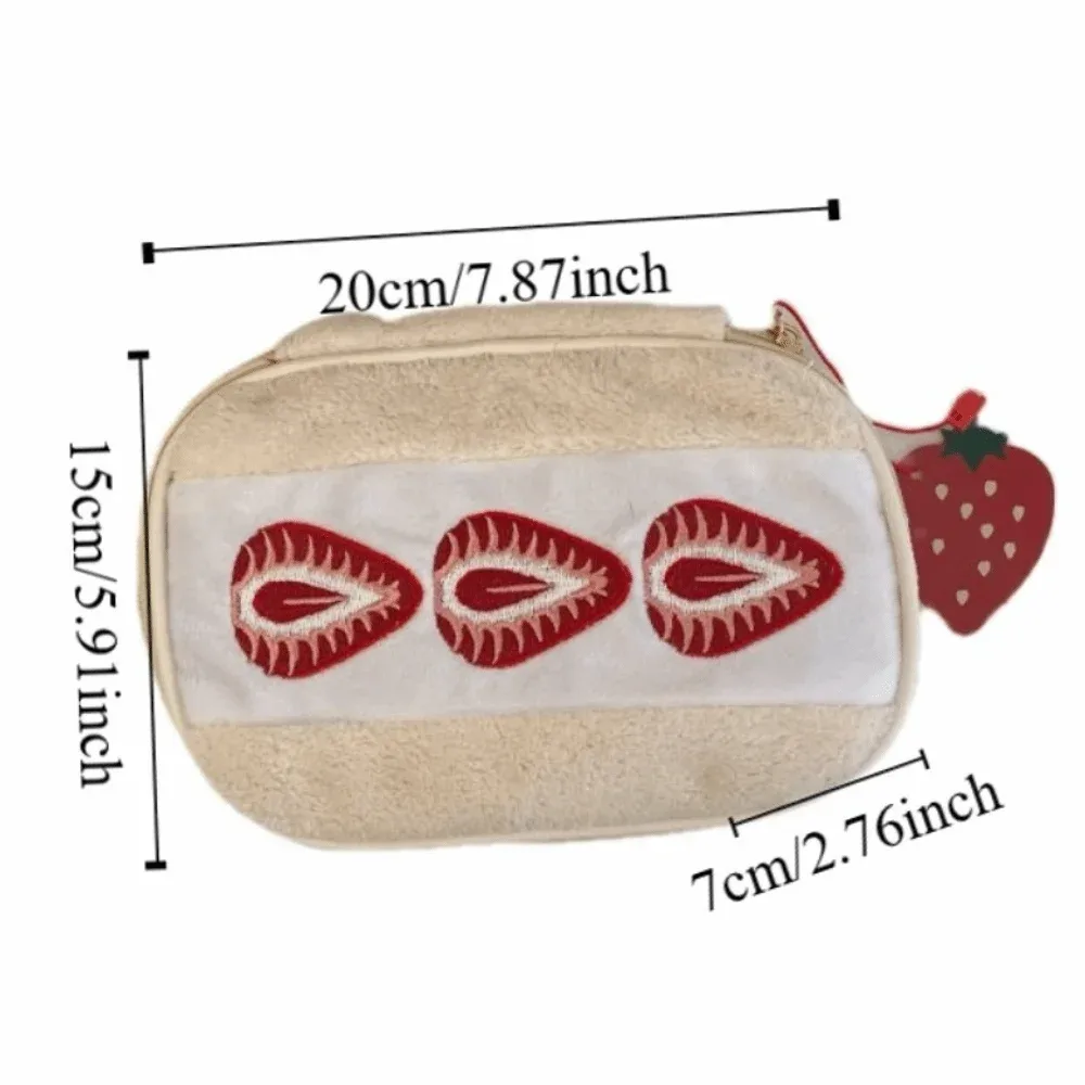 sac de maquillage en peluche fraise de grande capacité, porte-monnaie à fermeture éclair, sac à cosmétiques mignon, trousse à crayons multifonctionnelle, trousse de toilette de voyage