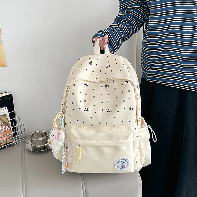 sac à main léger à motif papillon et étoiles, grande capacité, sac à bandoulière décontracté, sac à dos étudiant avec breloque, sac fourre-tout mignon
